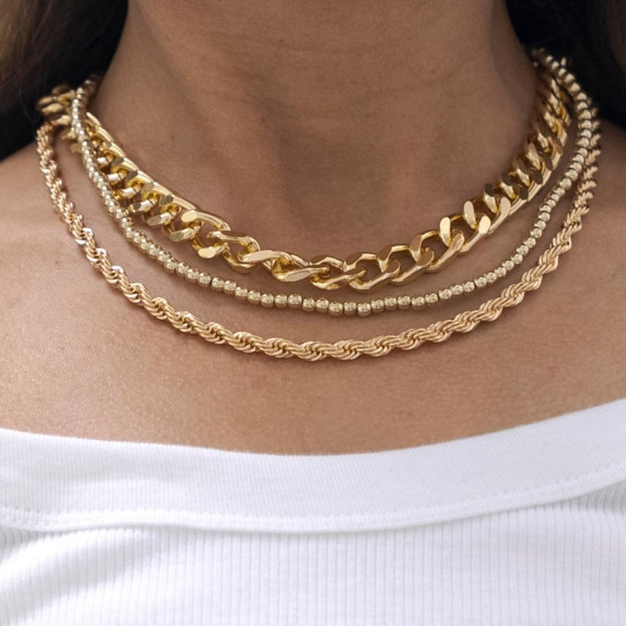 WOMEN NECKLACE