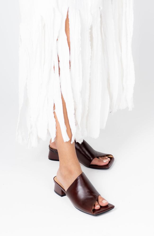 WOMEN HEELS