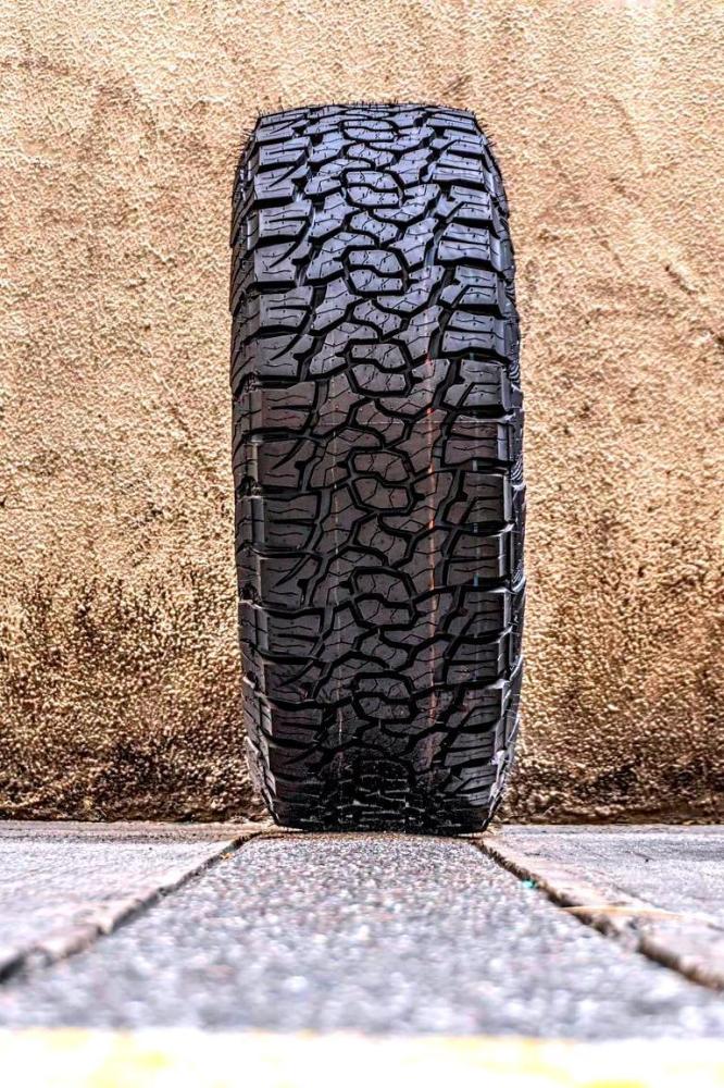 اطارات بلاك بير نص حجري 285/65/18