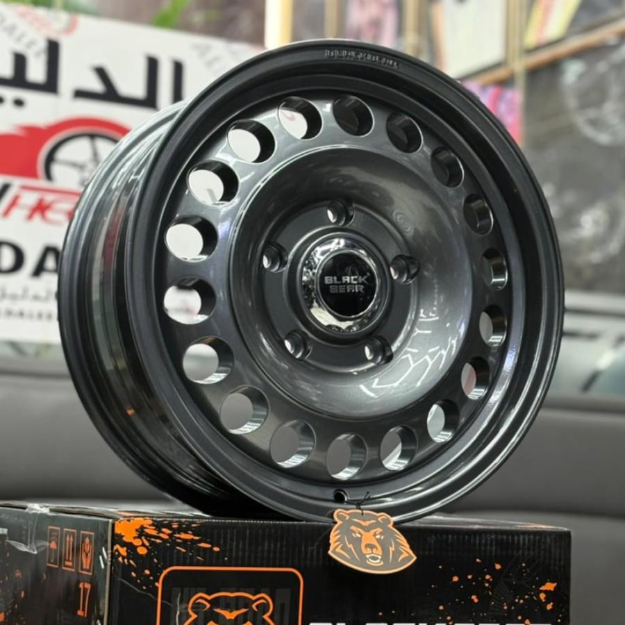 جنوط هلل بلاك بير 17 الأصلية BLACK BEAR  - لاندكروزر +لكزس