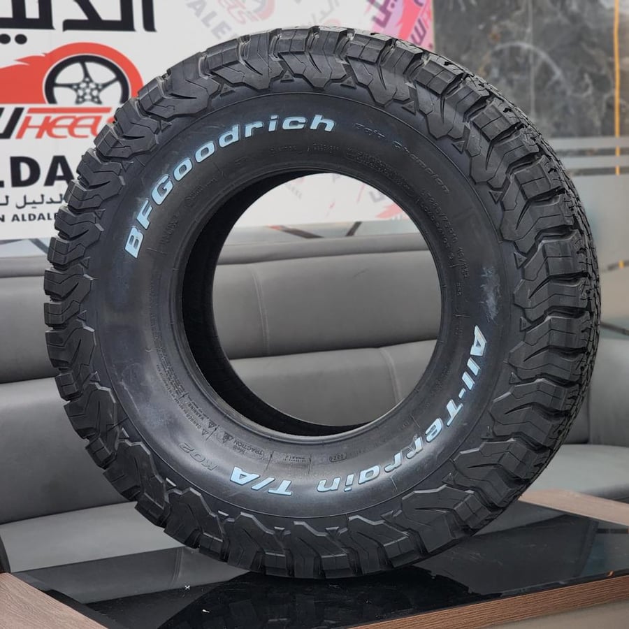 كفرات بي اف قودريتش Tire B.F Goodrich KO2 Trail Terrain T/A مقاس LT285/70/17