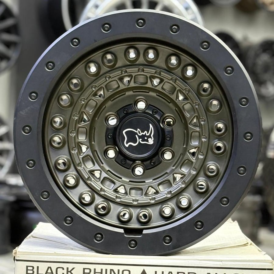 جنوط بلاك راينو اصلي Black Rhino مقاس 17 فورد F150