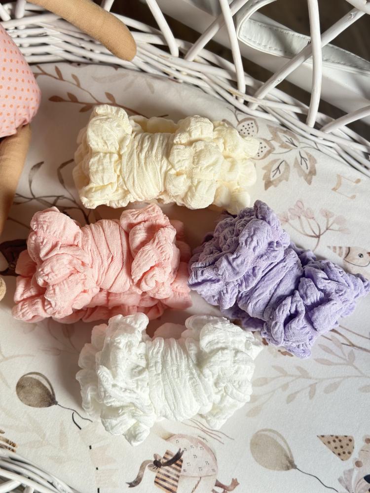 Bow hair accessory with popcorn for newborns
