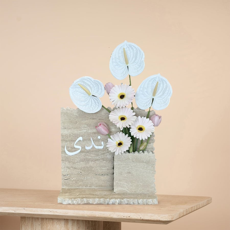 رخاميات ورد صناعي