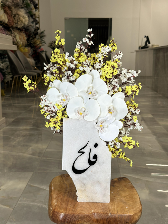 رخاميات ورد صناعي