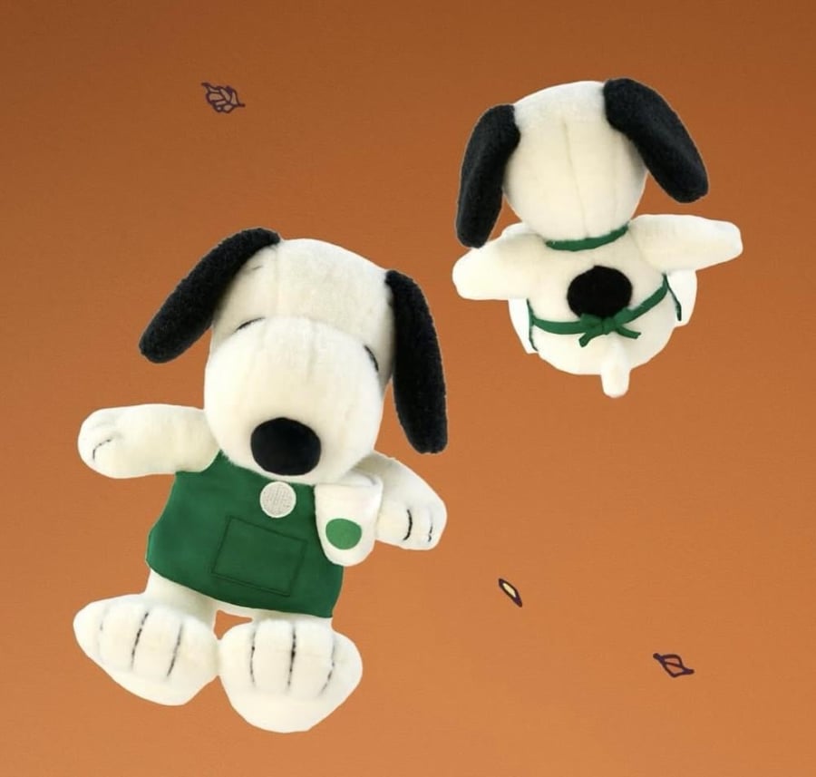 Starbuck x snoopy plush