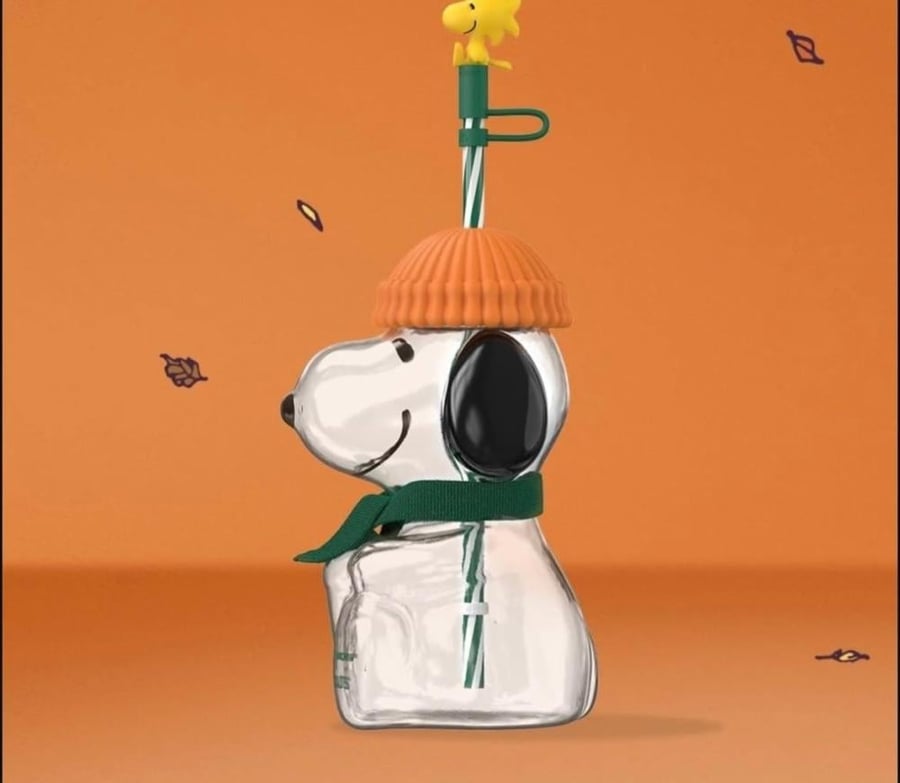 Starbuck x snoopy glass cup