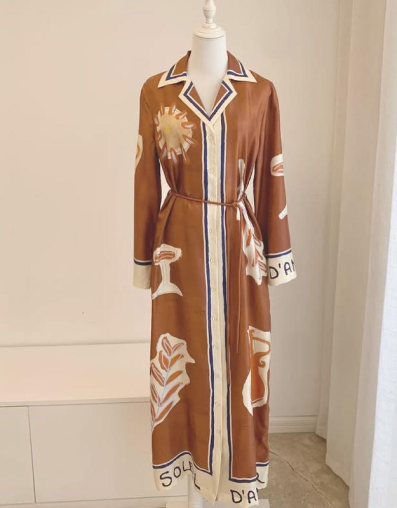 فستان نسائي