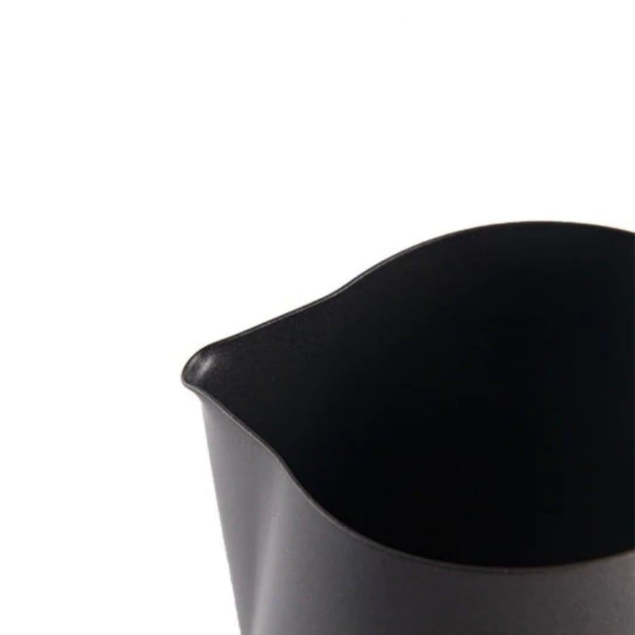 بتشر تبخير ستيل أسود 600 مل | Pitcher V Shape