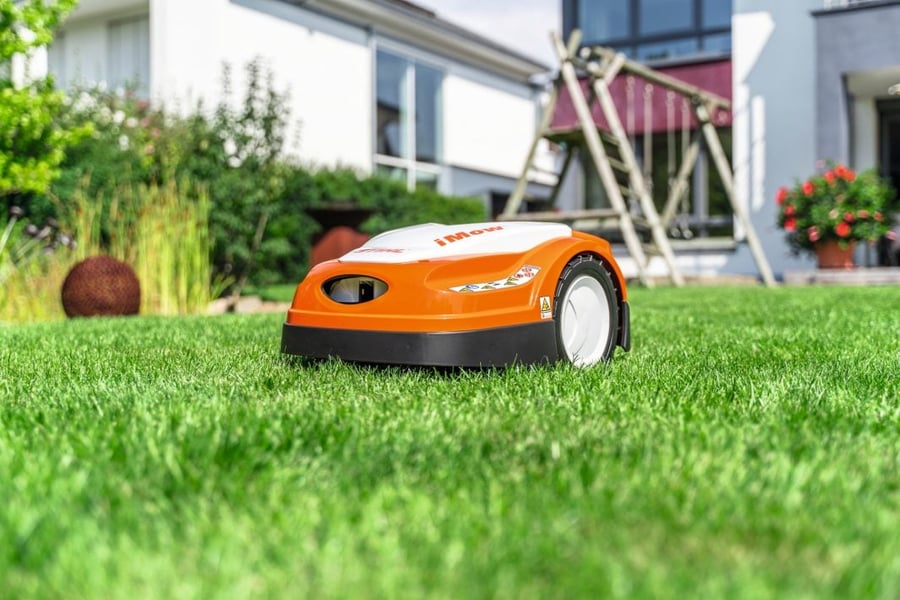 روبوت قص العشب STIHL iMOW RMI 422