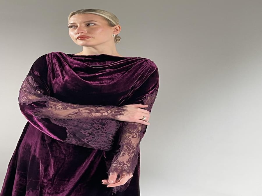 جلابيه مخمل Pure Silk فرنسي مع الدانتيل لون "ليلكي"