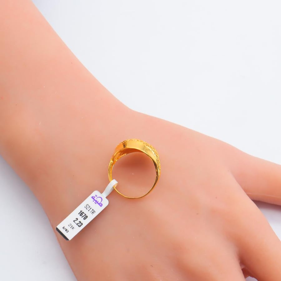 21-karat gold ring