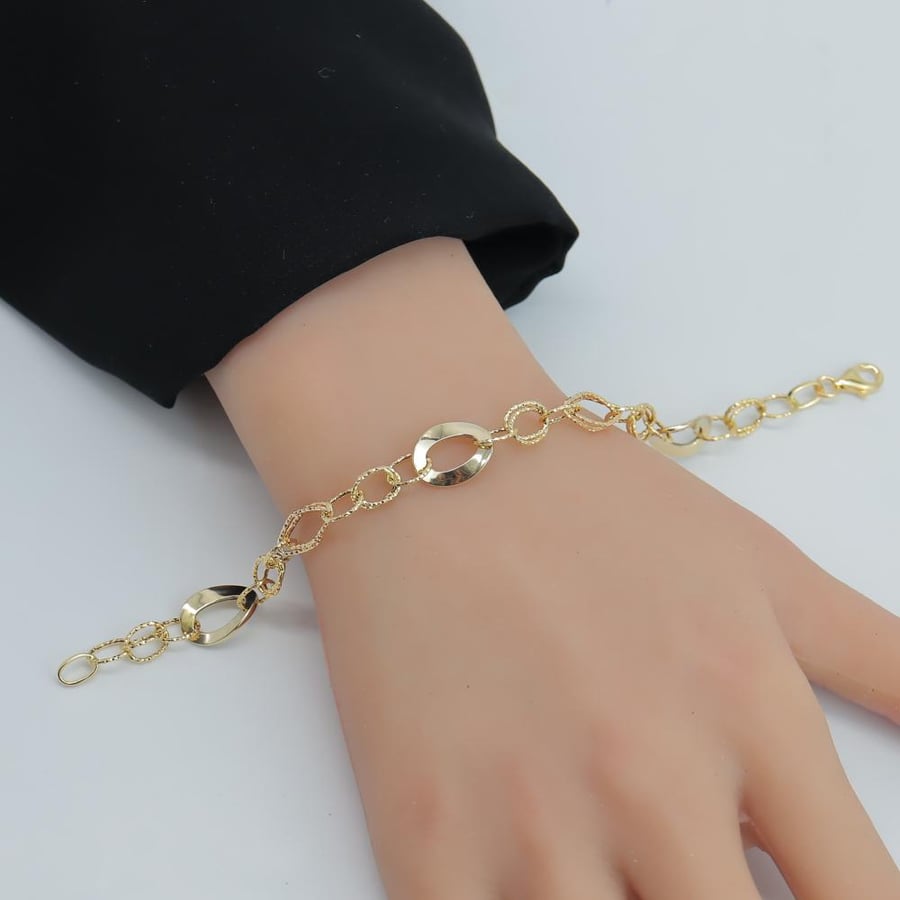 سوارة ذهب عيار 18 وزن 2.91 جرام