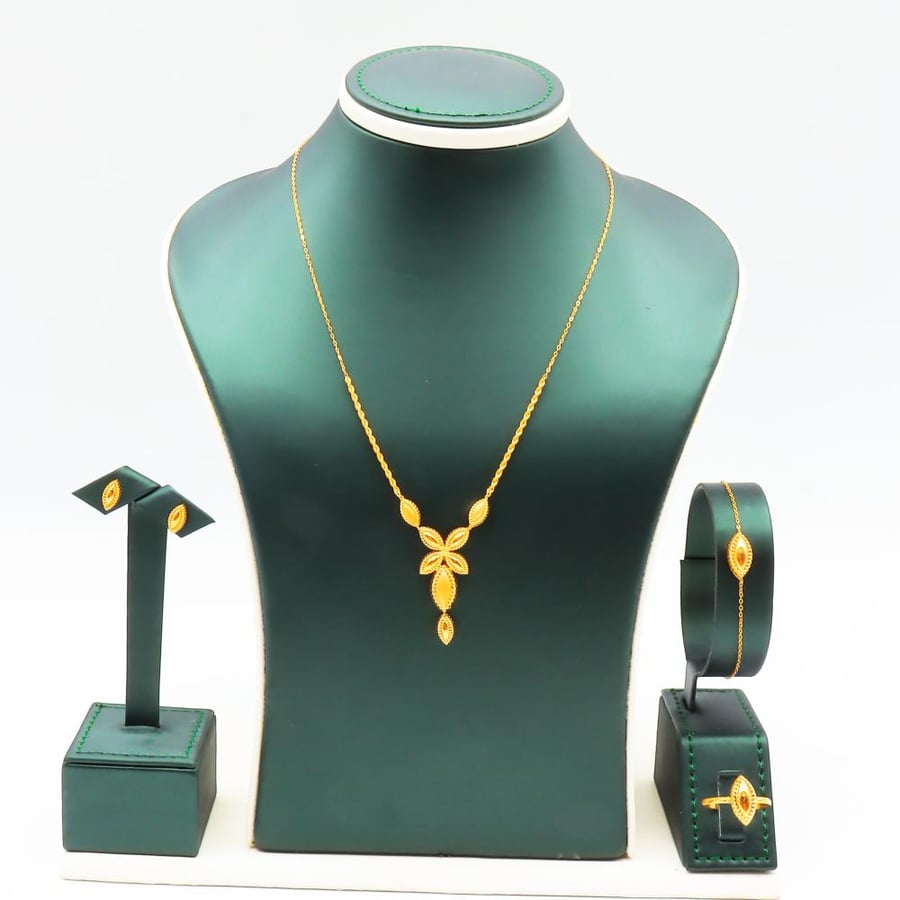 21-karat gold fingerprint set weighing 4.84 grams