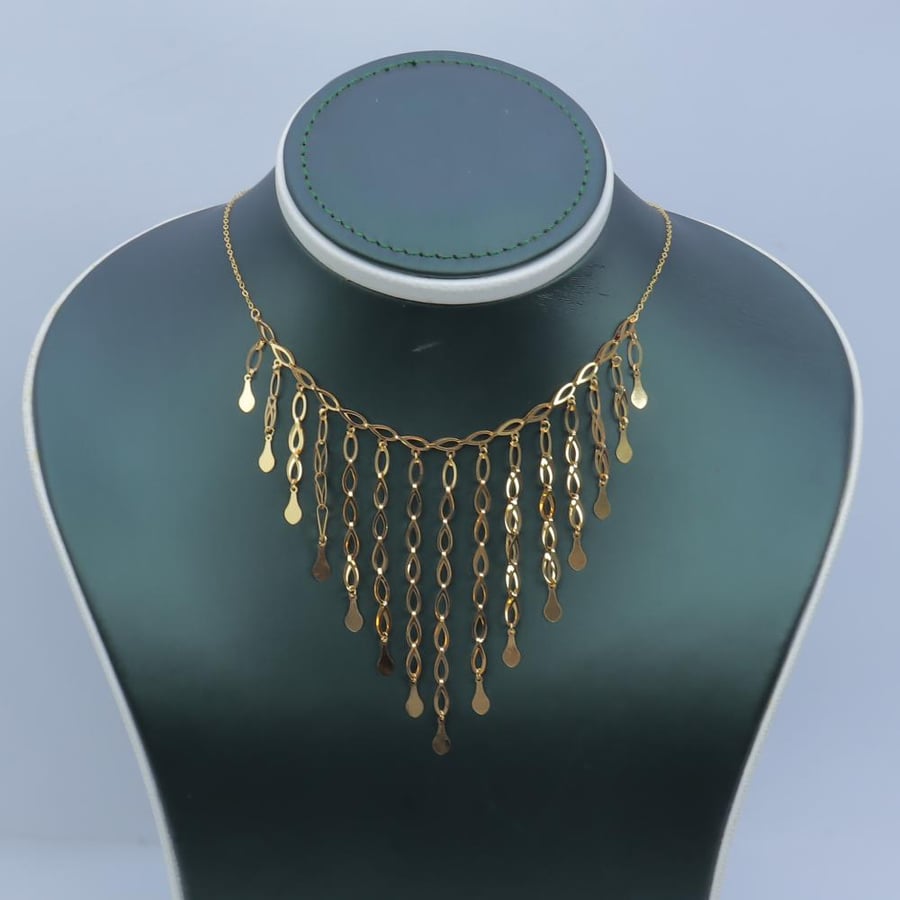 21-karat gold eyelash choker, weighing 3 grams