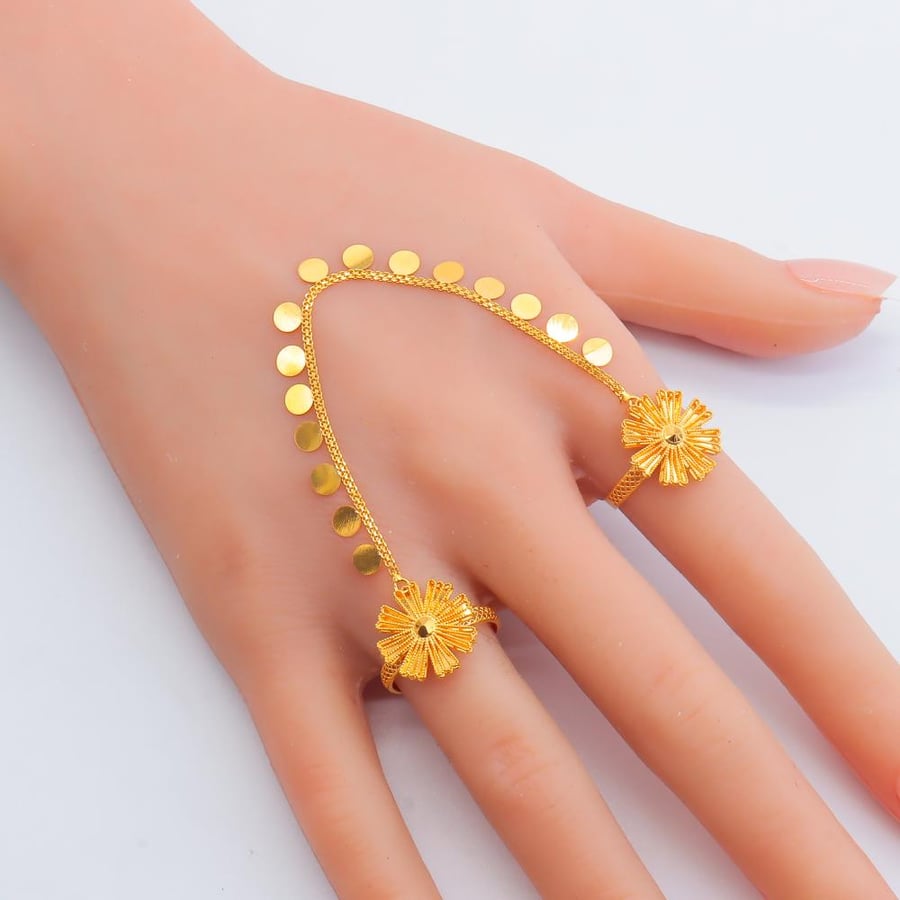 21-karat gold string ring weighing 4.74 grams