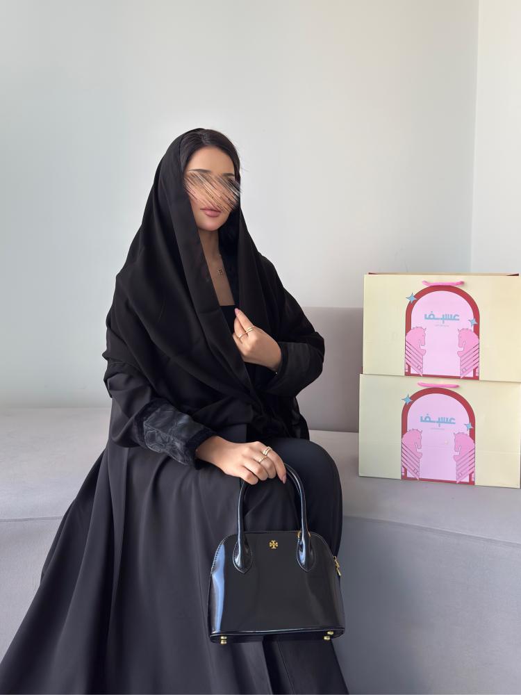 كريب لمار اسود مع تدخلات الجاكار الاسود مع شريطه مخمل  بليزر رسمي غير مبطن مع كتافيات مخفيه