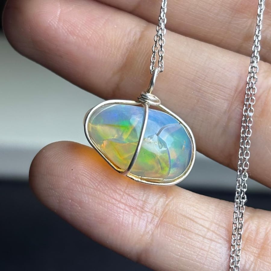 Necklace of Ethiopian opal stone