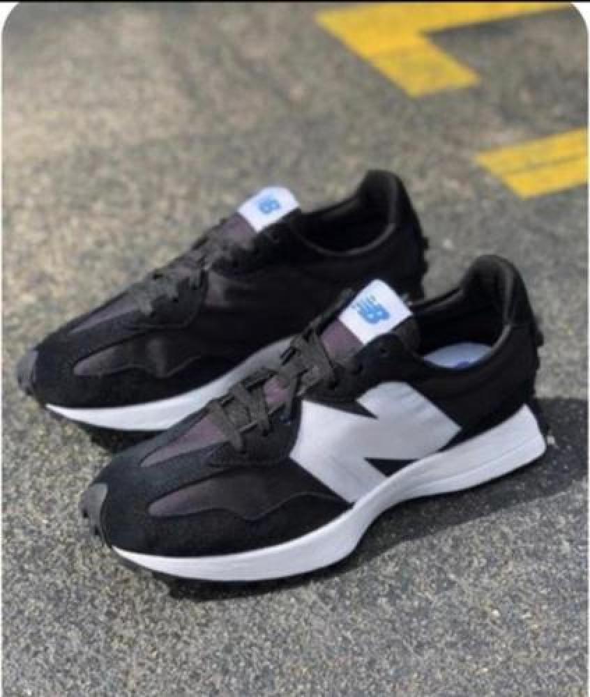 حذاء نيوبالانس 327 New Balance - أسود بشعار أبيض