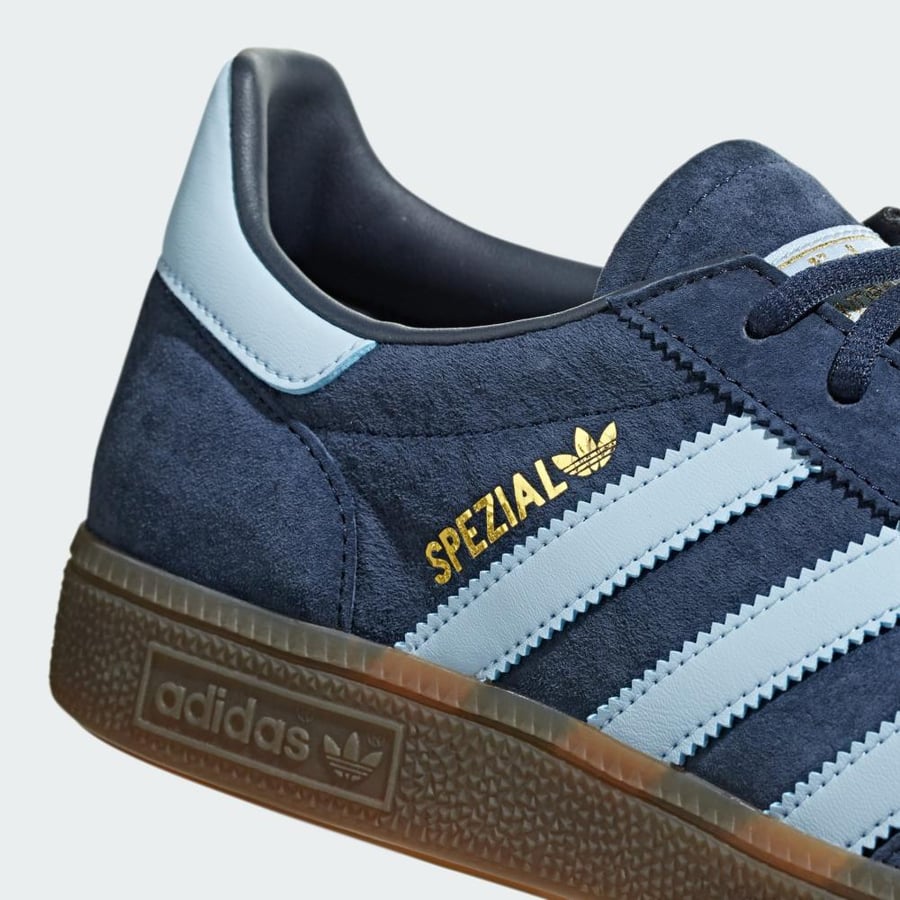 اديداس spezial