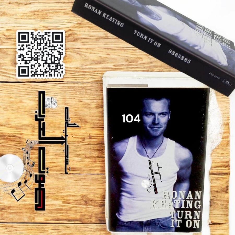 RONAN KEATING TURN IT ON  Seo The Inlay Card For Details