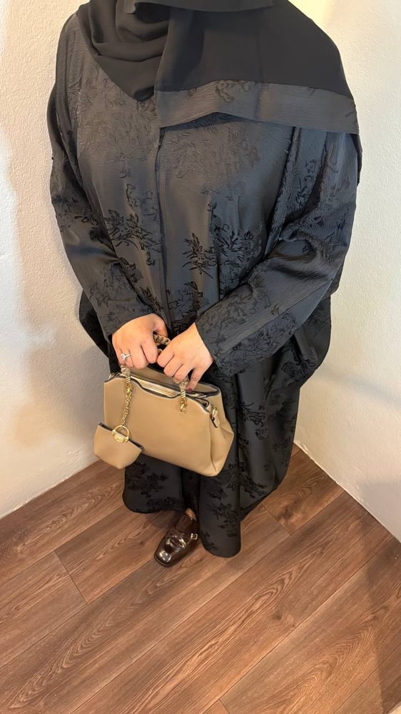 Luxury black jacquard abaya