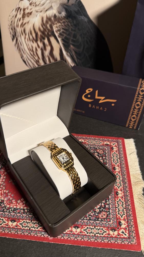 ساعة كارتير نسائية