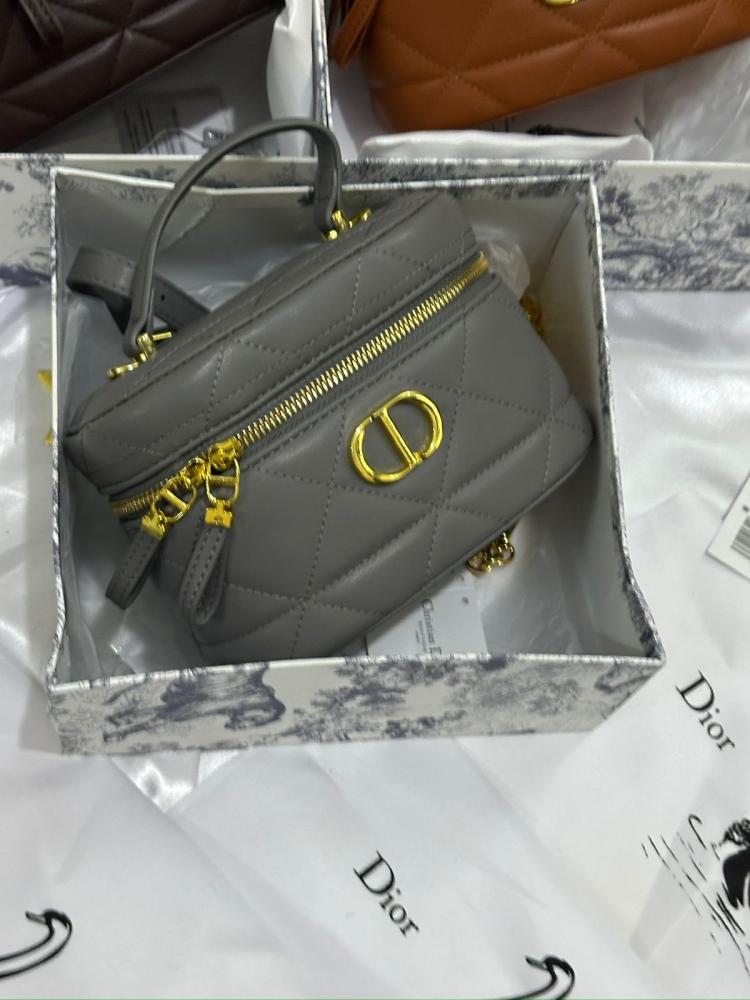 شنطة dior درجه اولى