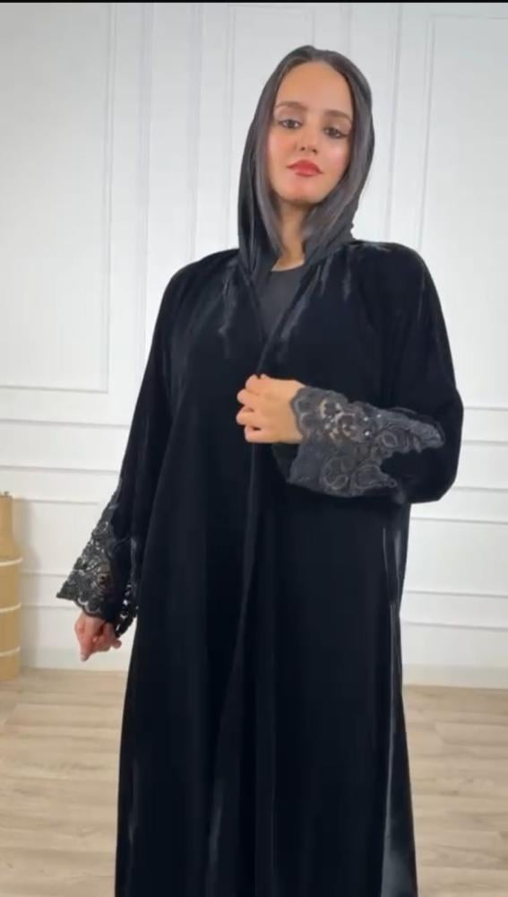 عباية فله مخمل سوداء فاخرة بشك يدوي نص كلوش  متجر MA