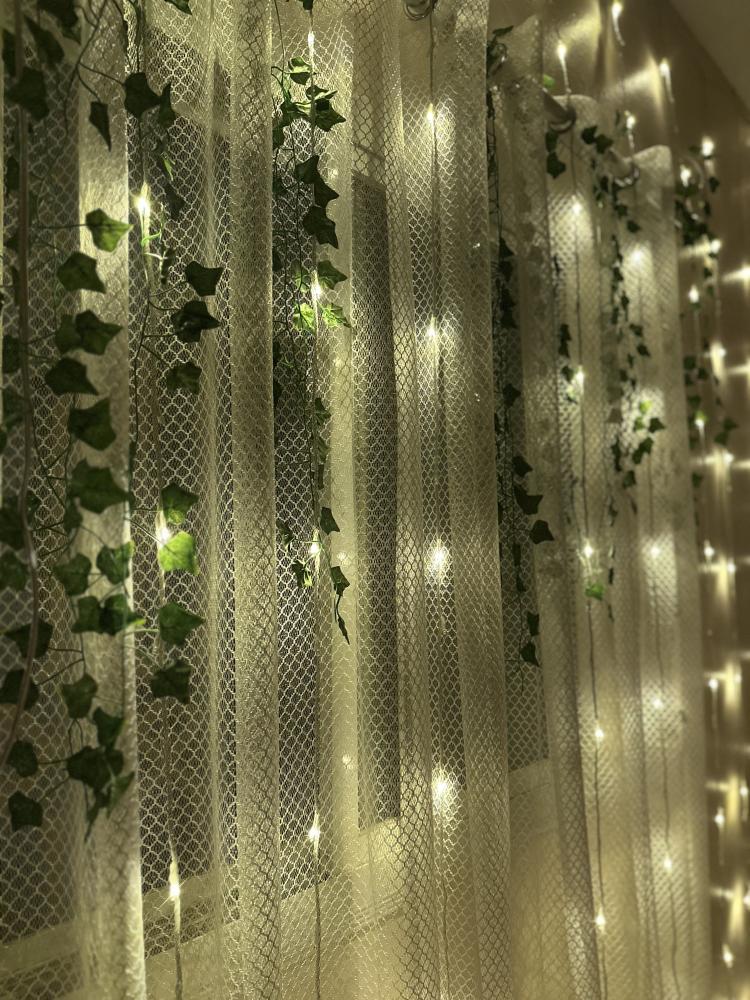 شلال إضاءة LED – سلسلة ضوء ستائرية