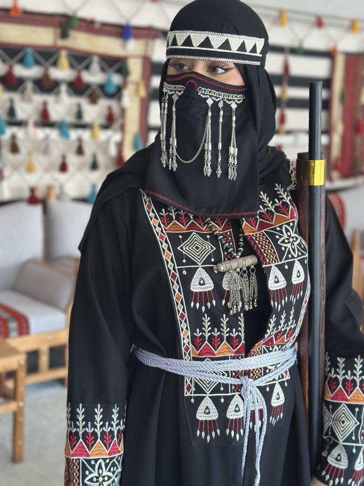 Qahtan dress 2025 + belt