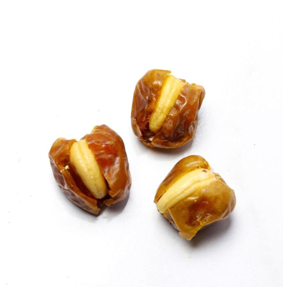 تالة الجود,تالة للتمور,متجر,dates,تمور محشية,سكري محشي بالكاجو,تمور