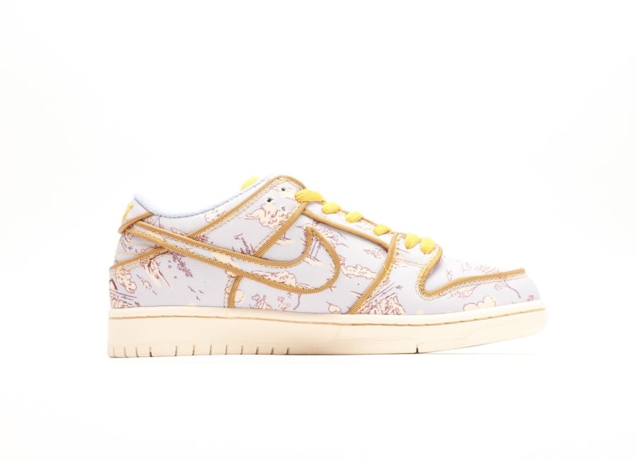 Nike SB Dunk Low