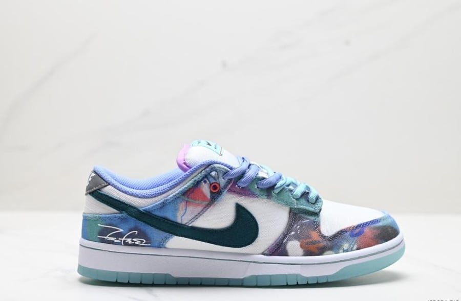 Nike x Futura Laboratories SB Dunk Low "Bleached Aqua