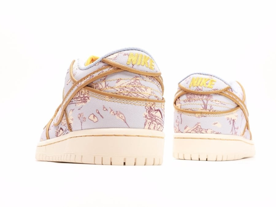 Nike SB Dunk Low