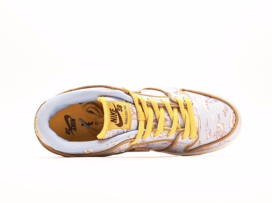 Nike SB Dunk Low