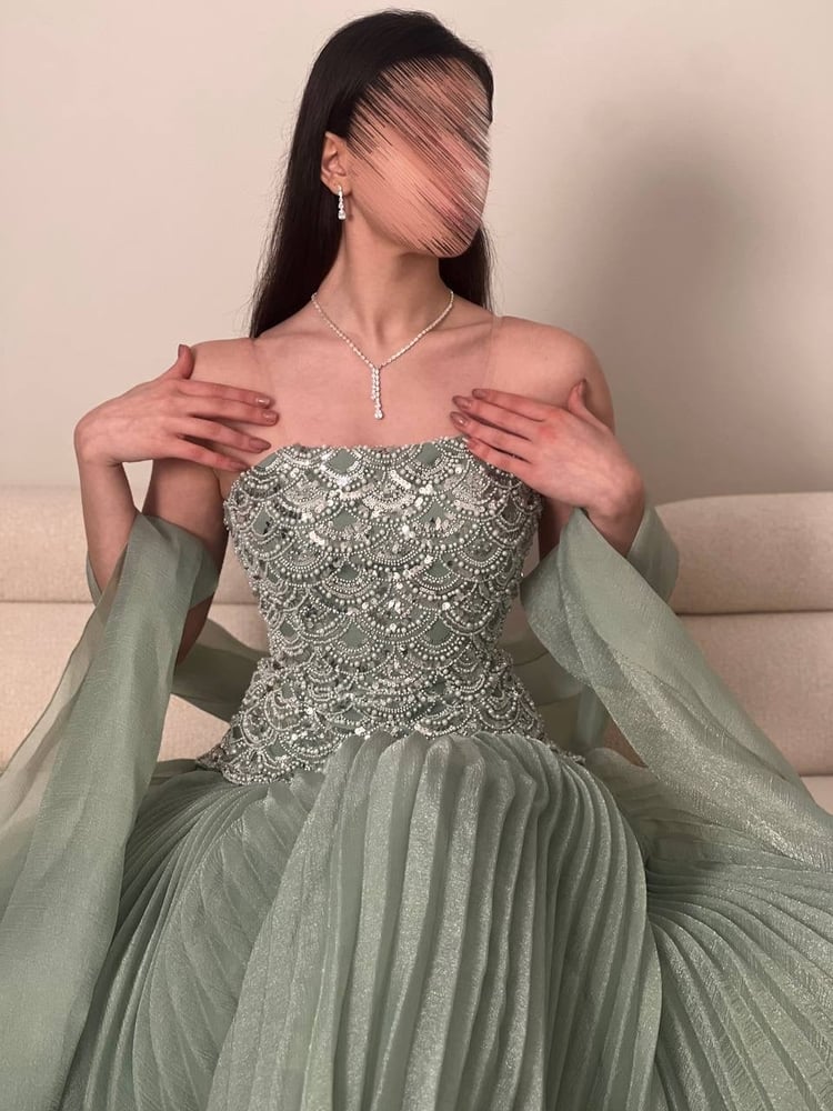 Evening dress Polisa with two-tone shawl