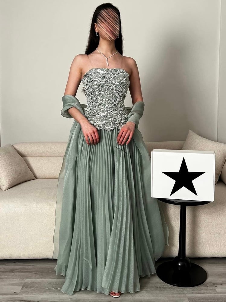 Evening dress Polisa with two-tone shawl