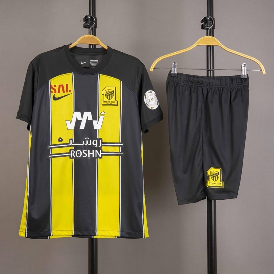 طقم الاتحاد  2023/2024