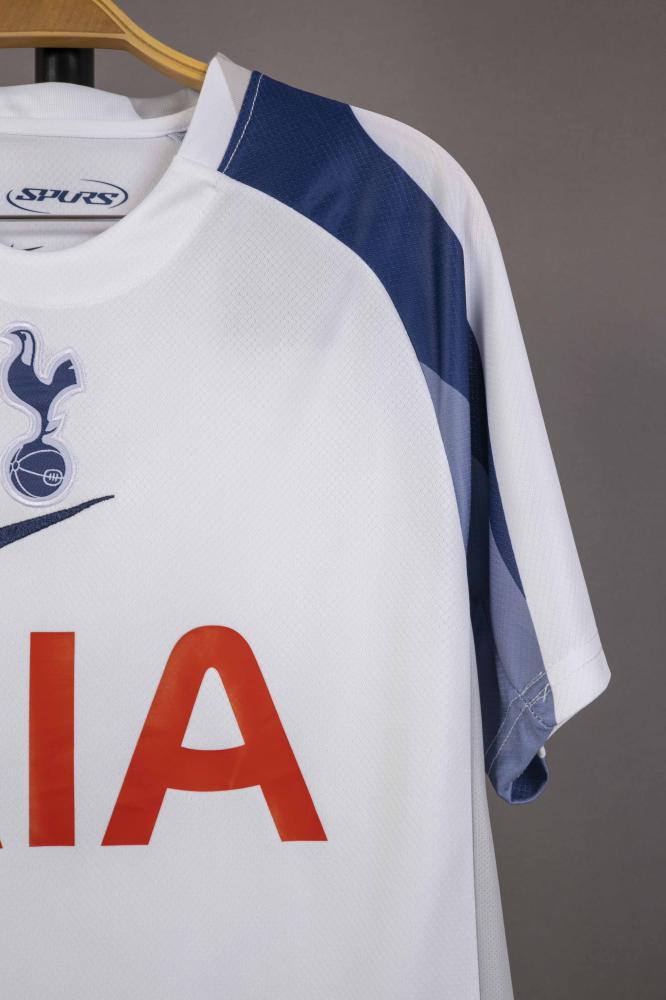 Tottenham main kit 25/26