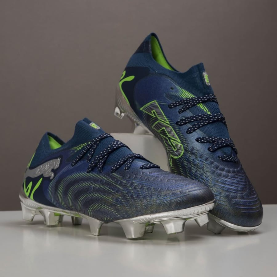جزمة كرة قدم PUMA