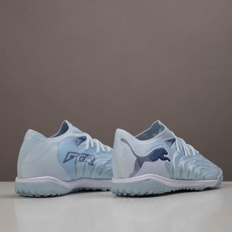 جزمة كرة قدم PUMA