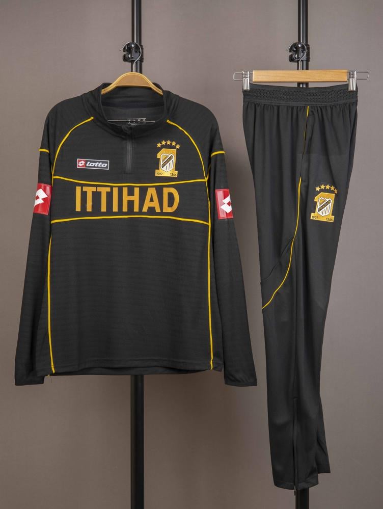طقم تمارين الاتحاد الكلاسيك