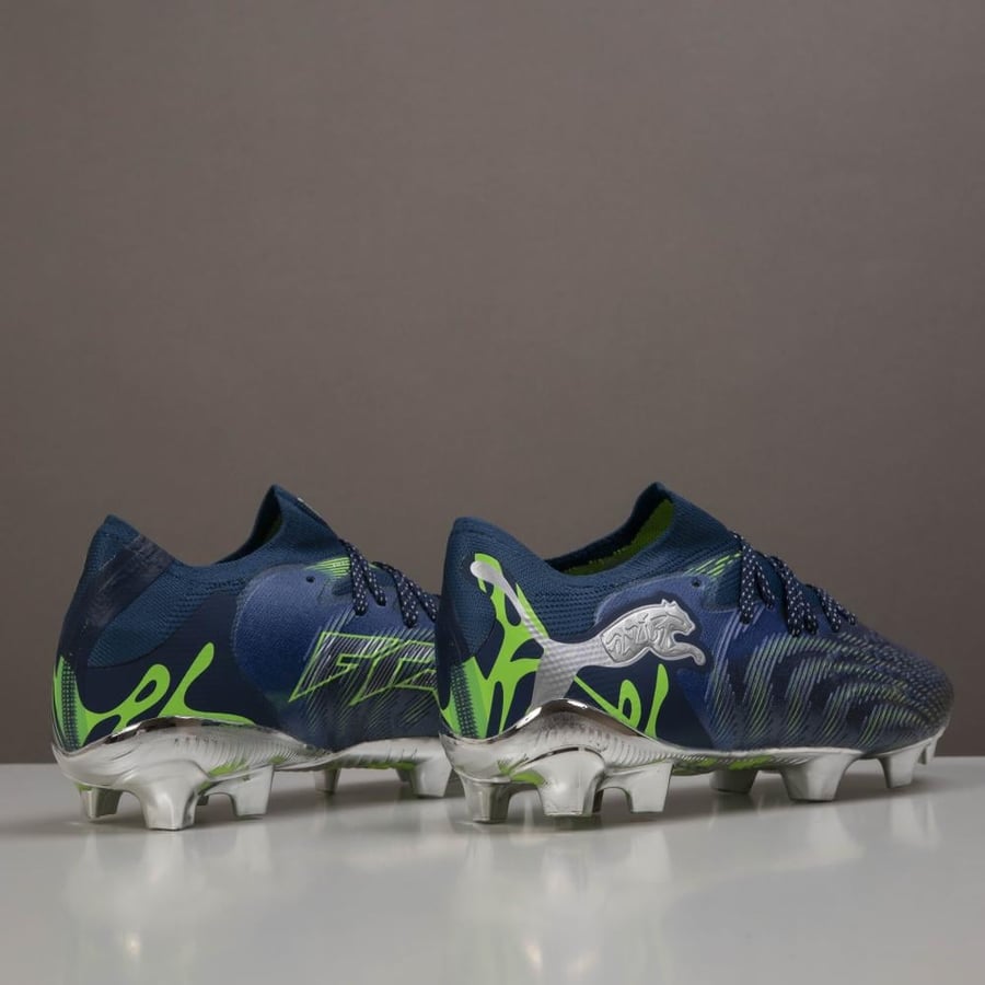 جزمة كرة قدم PUMA