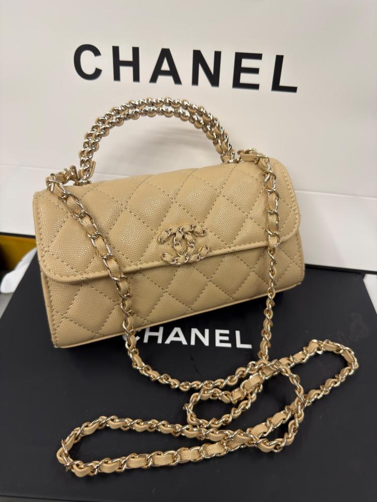 CHANEL