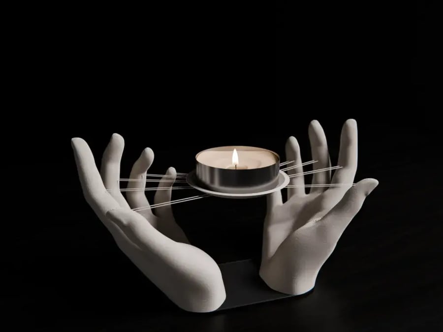 Decorative candle holder