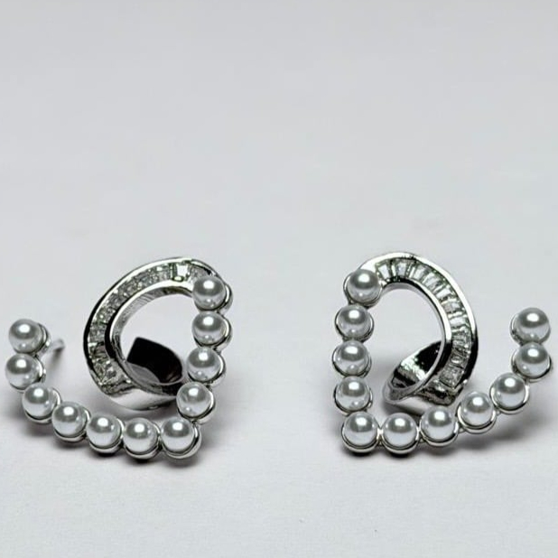Fine zircon ring