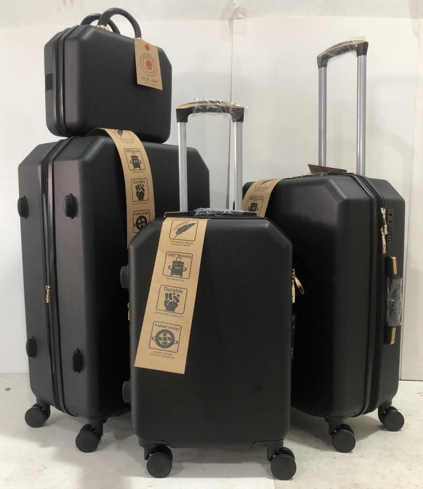 طقم مكون من 4 قطع