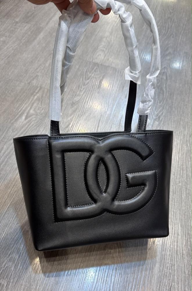 شنط D&G حجم وسط جودة عالية يتوفر عدة ألوان
