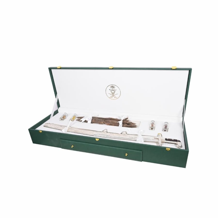 بوكس العوجا الفضي
